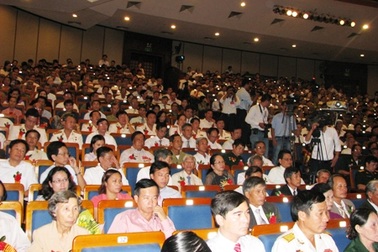 Hội nghị biểu dương người có công với cách mạng