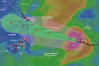 Vì sao bão Kalmaegi có thể mạnh lên sau khi vào Biển Đông?