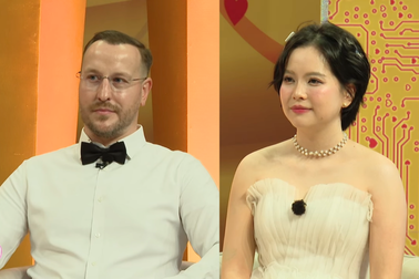 Mới quen 3 ngày, trai Tây tặng bạn gái Việt một tỷ đồng để… đặt cọc cưới