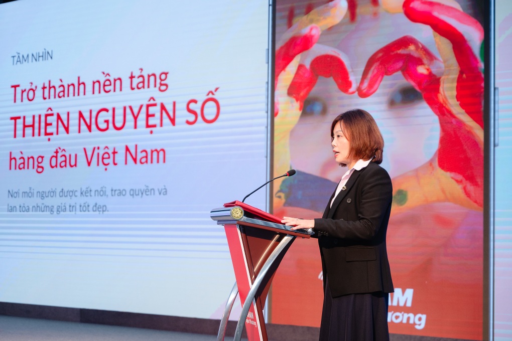 Ra mắt quỹ từ thiện Chạm Yêu Thương: Chạm yêu thương, gieo mầm hạnh phúc - 4 Ra mắt quỹ từ thiện Chạm Yêu Thương: Chạm yêu thương, gieo mầm hạnh phúc - 4