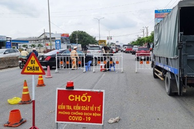 Mang bánh mì ngụy trang, người đàn ông rời TPHCM đi Vũng Tàu, làm lây bệnh