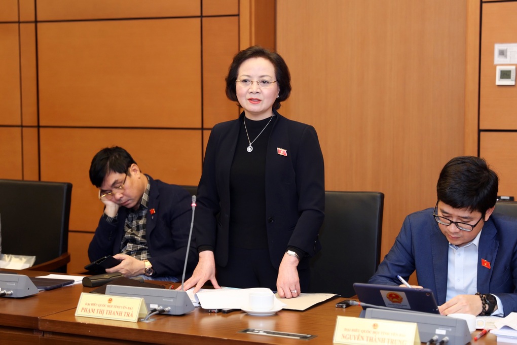 Bộ trưởng Nội vụ: Tăng lương cơ sở lên 1,8 triệu đồng/tháng là rất hợp lý - 1 Bộ trưởng Nội vụ: Tăng lương cơ sở lên 1,8 triệu đồng/tháng là rất hợp lý - 1