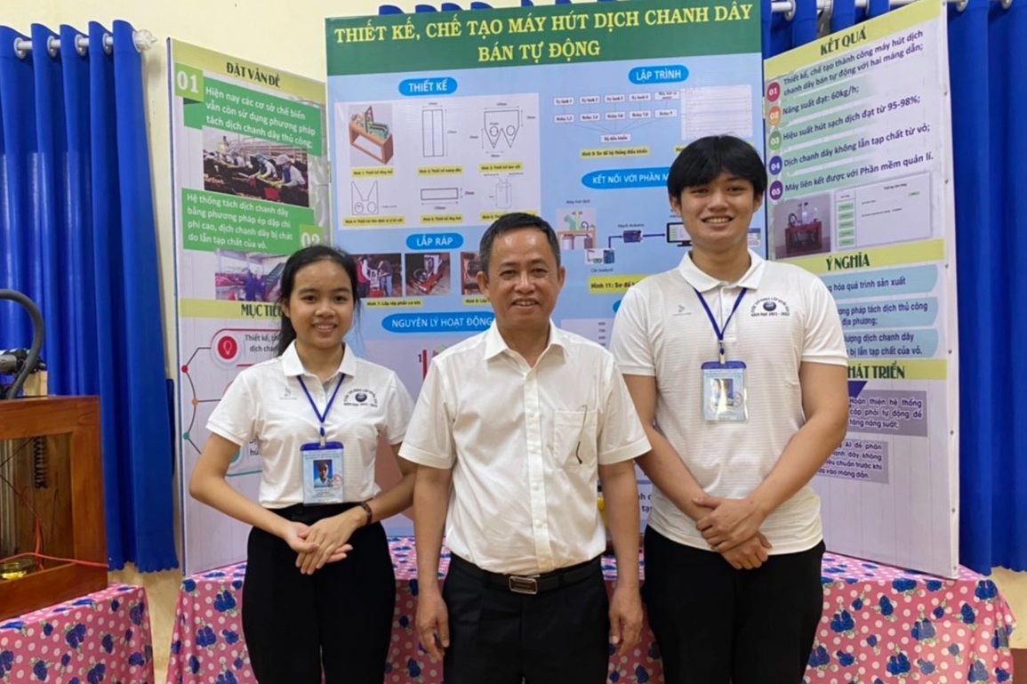 Dự án khoa học kỹ thuật của học sinh phố núi được chọn đi thi quốc tế - 2 Dự án khoa học kỹ thuật của học sinh phố núi được chọn đi thi quốc tế - 2
