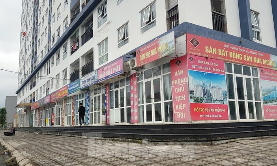 Sàn môi giới địa ốc vẫn cửa đóng, then cài khi hết hạn cánh ly xã hội - 13 Sàn môi giới địa ốc vẫn cửa đóng, then cài khi hết hạn cánh ly xã hội - 13