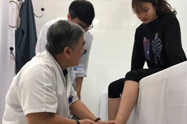 Chấn thương sau tập thể thao: Đừng đắp thuốc nam