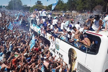 Cổ động viên Argentina thiệt mạng khi ăn mừng vô địch World Cup