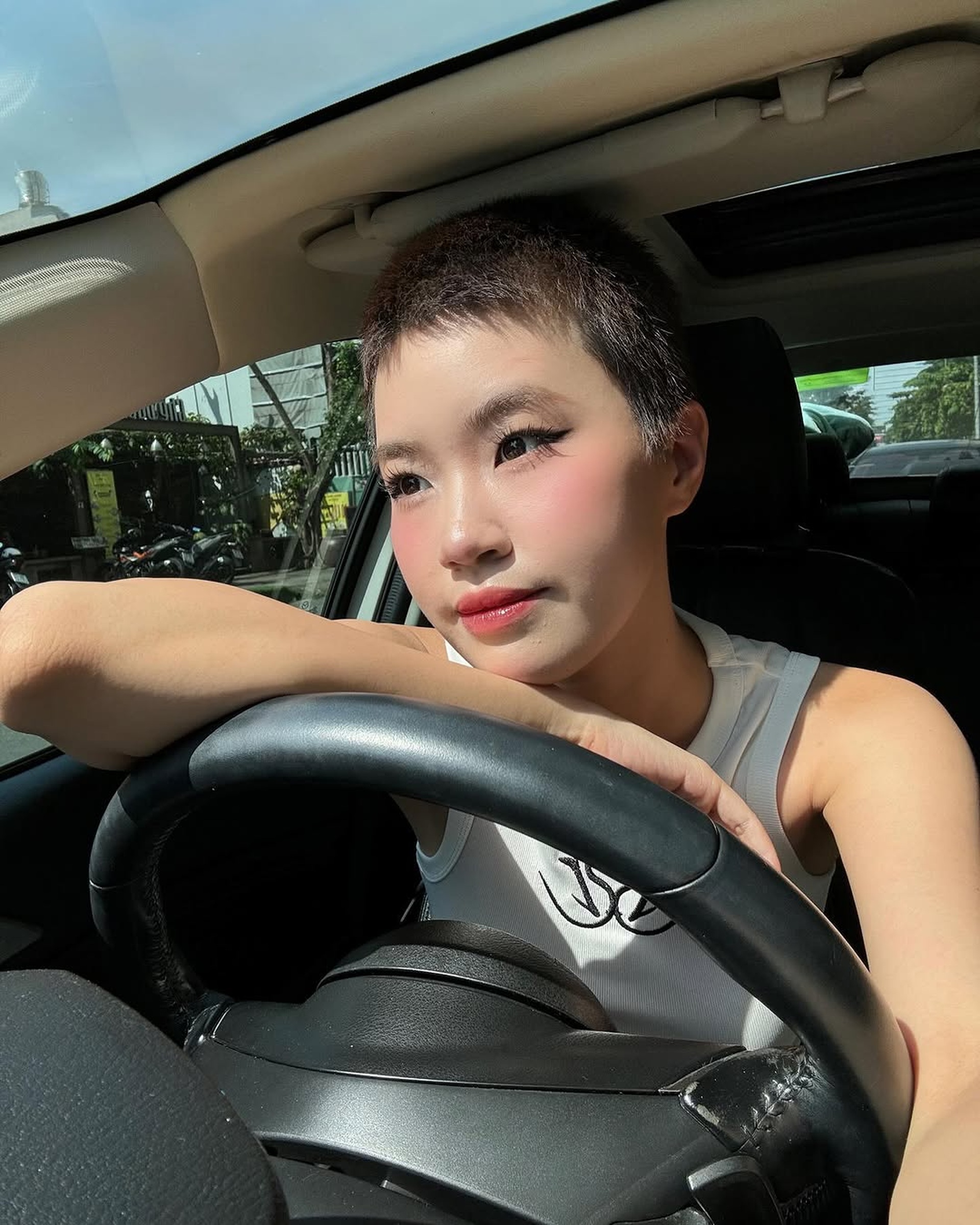 Rapper Pháo tuổi 22: Nhan sắc thăng hạng, từng để đầu đinh gây sốc - 10 Rapper Pháo tuổi 22: Nhan sắc thăng hạng, từng để đầu đinh gây sốc - 10