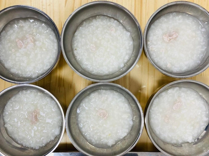 Chớ để mắc nghẹn vì ăn chặn miếng cơm của trẻ - 1 Chớ để mắc nghẹn vì ăn chặn miếng cơm của trẻ - 1