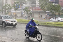 Mưa lớn ở TPHCM chiều cuối tuần