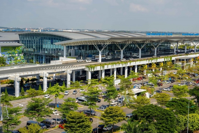 Hiện Thủ đô Hà Nội mới có một cảng hàng không quốc tế Nội Bài.