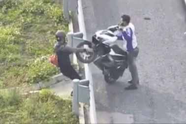 Ngày càng có nhiều xe máy đi vào đường cao tốc