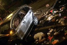 Hà Nội: Ô tô lao từ đường trên cao xuống đất, tài xế tử vong