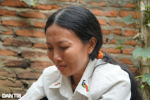 Nhìn con quằn quại vì ung thư, mẹ mong được chết thay con