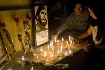 Người dân Cuba nghẹn ngào tưởng nhớ lãnh tụ Fidel Castro