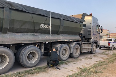 Tóm gần 6000 “hung thần” đường bộ, nạn quá khổ, quá tải bị chặn đứng tại Bắc Giang!