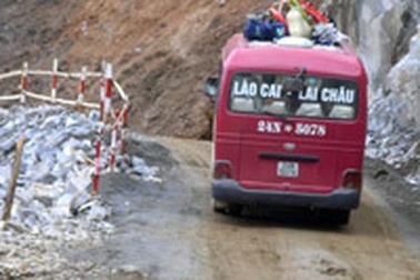 Thông xe quốc lộ 4D từ Sa Pa đi Lai Châu