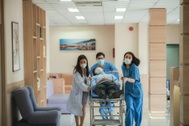 Mẹ con du khách người Nga bị chấn thương sọ não được cứu sống ngoạn mục