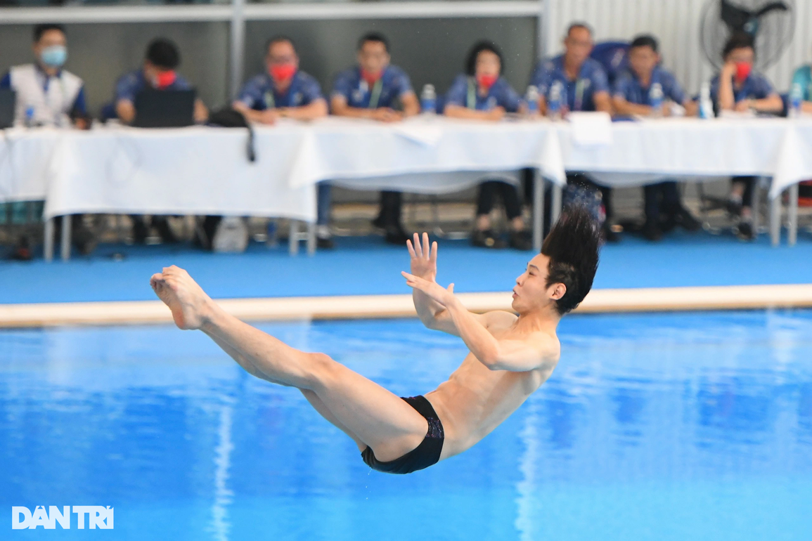 Tùng Dương lần thứ hai nhận điểm 0 ở SEA Games 31 - 2 Tùng Dương lần thứ hai nhận điểm 0 ở SEA Games 31 - 2