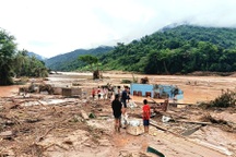 Tiếng khóc từ vùng lũ