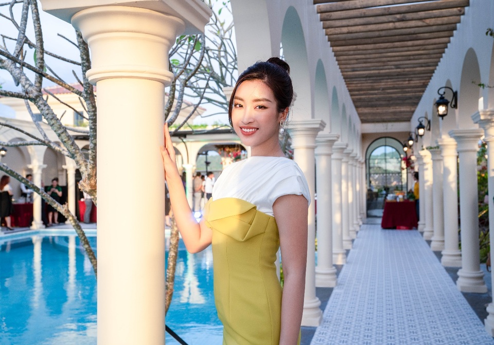 Hoa hậu Đỗ Mỹ Linh kiêu hãnh vị thế độc tôn tại The Residence Phú Quốc - 3 Hoa hậu Đỗ Mỹ Linh kiêu hãnh vị thế độc tôn tại The Residence Phú Quốc - 3