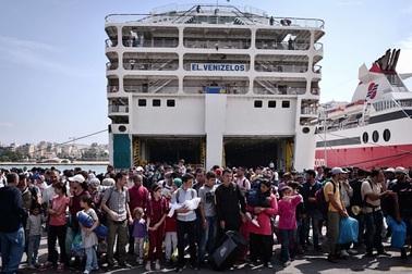 EU muốn cấp “thẻ xanh” cho người nhập cư