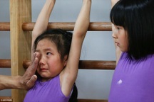Đào tạo thể thao ở Trung Quốc: Huấn luyện hay "tra tấn"?