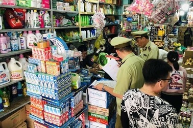 Người mua thuốc lá lậu cũng bị xử phạt đến 3 triệu đồng