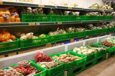 Dân vùng Vịnh ngày càng chuộng rau quả Việt Nam