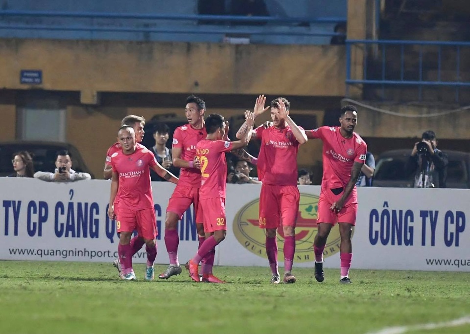 Hà Nội FC 4-2 Sài Gòn FC: Mưa bàn thắng ở Hàng Đẫy - 17 Hà Nội FC 4-2 Sài Gòn FC: Mưa bàn thắng ở Hàng Đẫy - 17