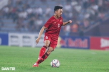 HLV Kim Sang Sik triệu tập Đình Bắc, Thái Sơn đá giải ở Trung Quốc