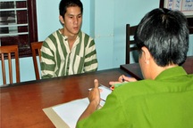 Thiếu nữ cắn lưỡi “yêu râu xanh”, kéo đi 20m