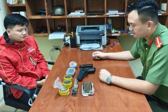 Công an Hà Nội bắt giữ đối tượng rao bán vũ khí trên mạng
