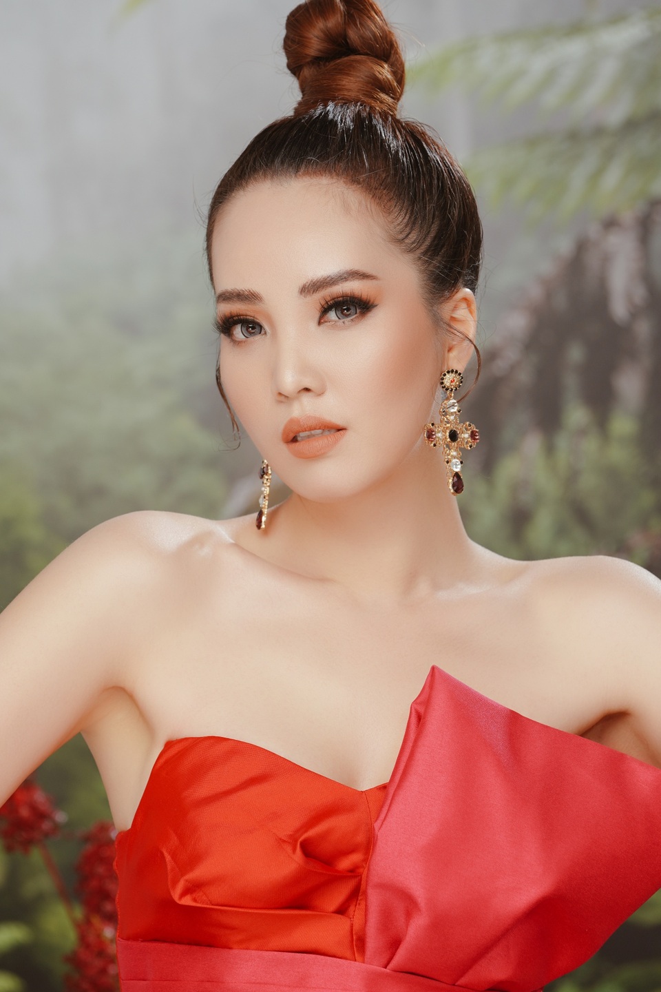 Năm mới, Á hậu Thụy Vân tiết lộ lý do vẫn trì hoãn sinh con thứ hai - 2 Năm mới, Á hậu Thụy Vân tiết lộ lý do vẫn trì hoãn sinh con thứ hai - 2