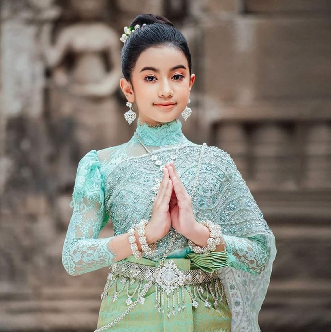 Nhan sắc cực phẩm của tiểu công chúa Campuchia hoạt động trong showbiz - 8 Nhan sắc cực phẩm của tiểu công chúa Campuchia hoạt động trong showbiz - 8