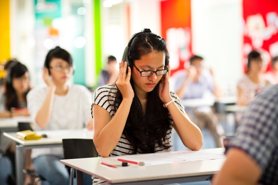 Góc chia sẻ kỹ năng đạt điểm cao khi thi IELTS: Kỹ năng Nghe - 2 Góc chia sẻ kỹ năng đạt điểm cao khi thi IELTS: Kỹ năng Nghe - 2