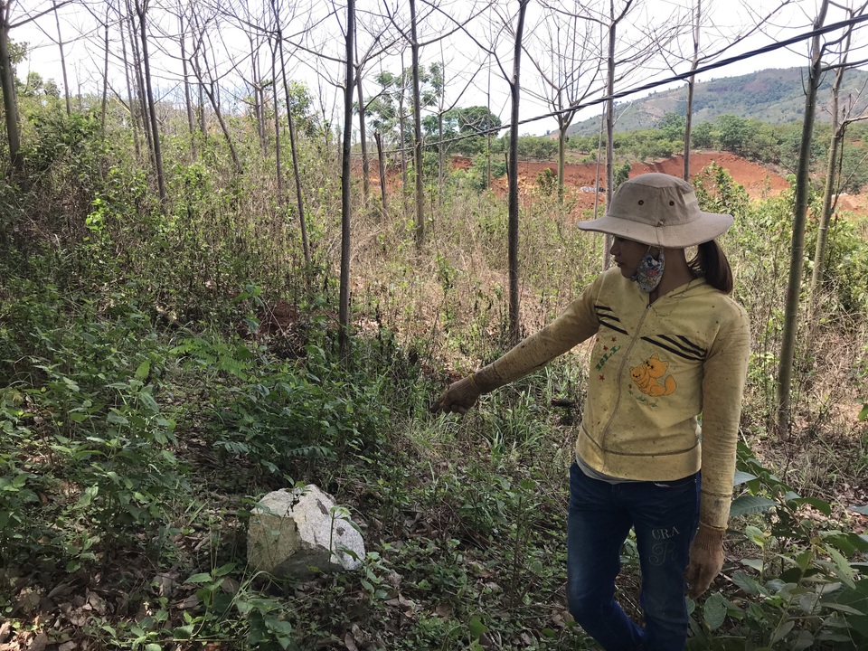 Người dân bất bình tố công ty nổ mìn khiến đá văng và sập tường tại Gia Lai - 3 Người dân bất bình tố công ty nổ mìn khiến đá văng và sập tường tại Gia Lai - 3