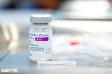 Hà Nội kêu gọi người dân ủng hộ tiền mua vắc xin phòng Covid-19