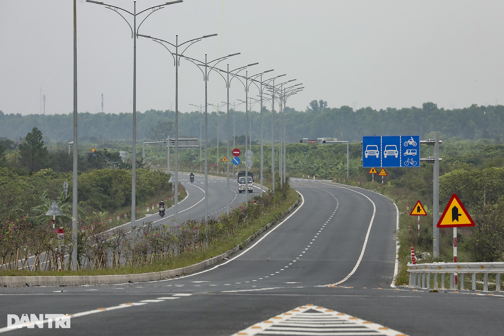 Đường liên tỉnh Hà Nội - Hưng Yên dần hoàn thiện, hiện ra rõ nét - 9 Đường liên tỉnh Hà Nội - Hưng Yên dần hoàn thiện, hiện ra rõ nét - 9