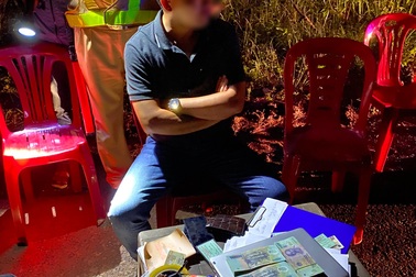 Phê chuẩn lệnh bắt 2 phóng viên tống tiền của doanh nghiệp