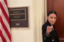 Nghị sĩ trẻ nhất nước Mỹ tung video nhảy múa đáp trả người chỉ trích