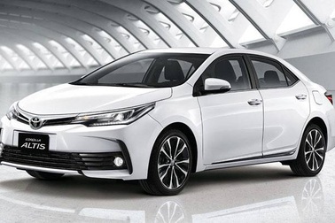 Toyota Corolla Altis 2017 đến Ấn Độ