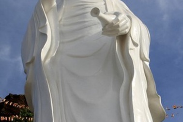 Ngắm tượng Phật lớn nhất ở “đảo tỏi” Lý Sơn