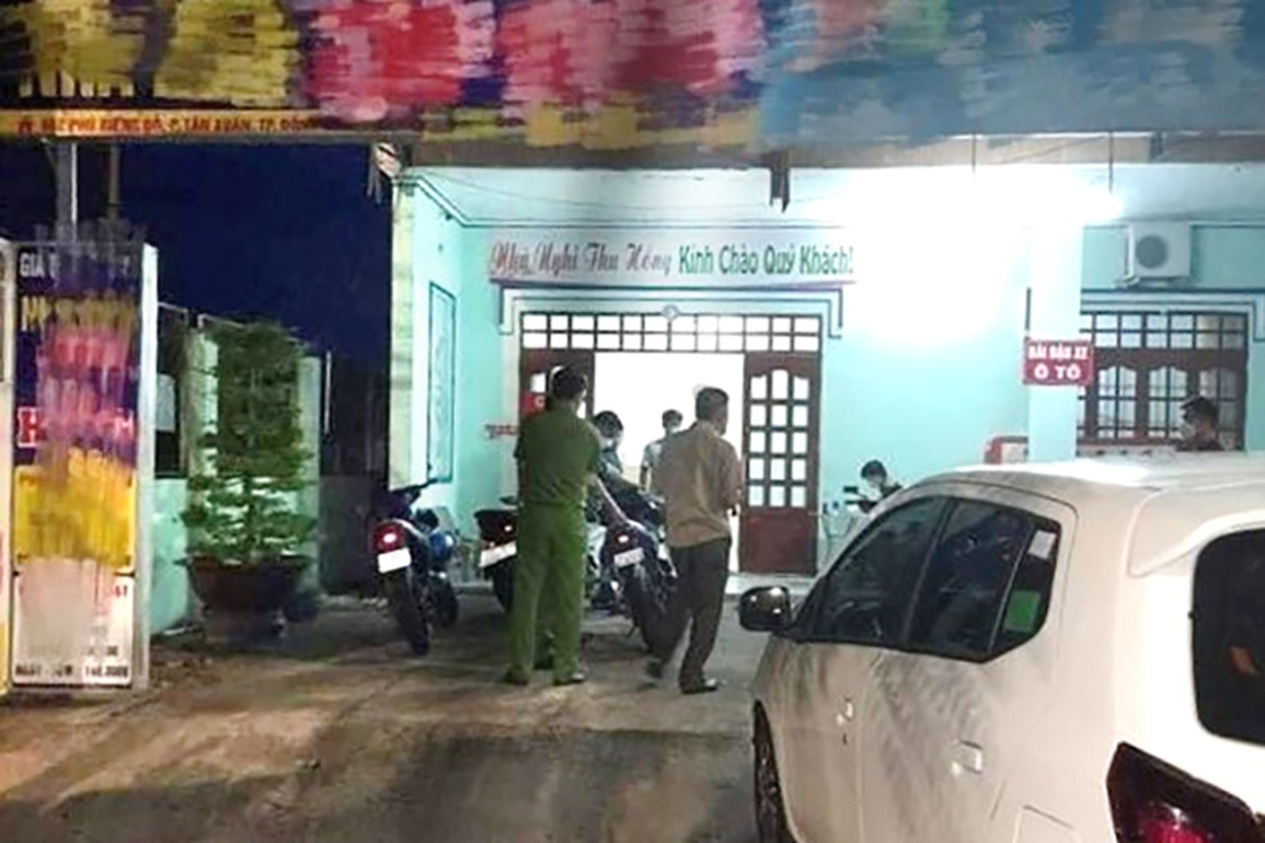 Bắt hung thủ siết cổ phụ nữ đến chết trong nhà nghỉ ở Bình Phước - 2 Bắt hung thủ siết cổ phụ nữ đến chết trong nhà nghỉ ở Bình Phước - 2