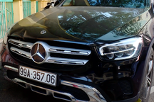 Tạm giữ lái xe Mercedes tông chết người chiều mùng 1 Tết rồi bỏ trốn