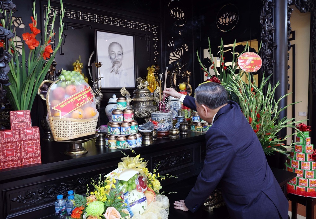 Tổng Bí thư Tô Lâm thăm nơi Bác Hồ viết Tuyên ngôn Độc lập - 1 Tổng Bí thư Tô Lâm thăm nơi Bác Hồ viết Tuyên ngôn Độc lập - 1