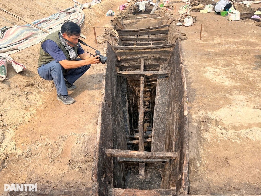Thuyền cổ dưới ao cá ở Bắc Ninh có từ thời Đông Sơn, cách đây 2.000 năm? - 2