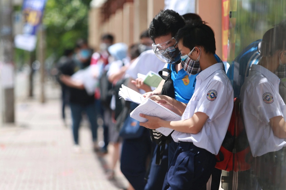 Hoang mang vì dịch, bạn trẻ lo lắng không biết học nghề gì để có việc làm - 1 Hoang mang vì dịch, bạn trẻ lo lắng không biết học nghề gì để có việc làm - 1