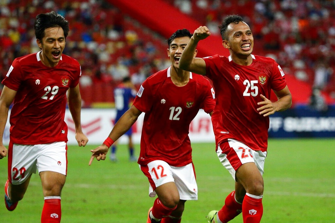 Trọng tài khiến tuyển Singapore chịu bàn thua oan trước Indonesia? - 2 Trọng tài khiến tuyển Singapore chịu bàn thua oan trước Indonesia? - 2