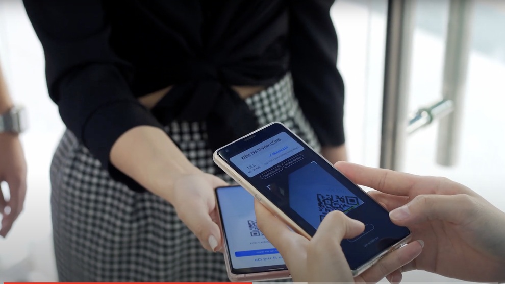 Mã QR là yêu cầu bắt buộc với cơ sở kinh doanh tại Hà Nội mở cửa trở lại - 1 Mã QR là yêu cầu bắt buộc với cơ sở kinh doanh tại Hà Nội mở cửa trở lại - 1