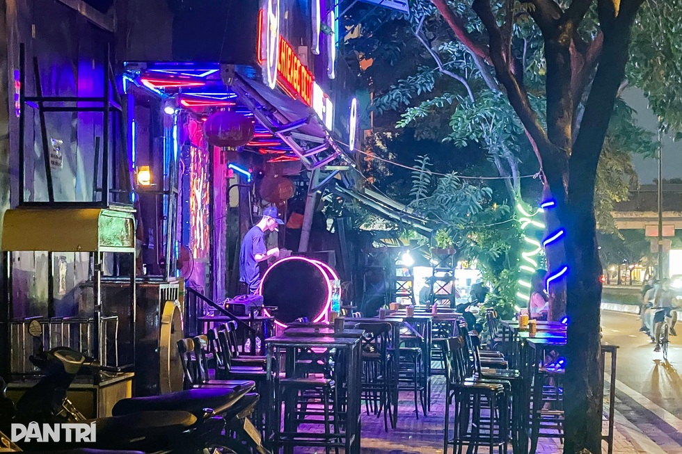Nhiều quán nhậu ở TPHCM vắng như chùa Bà Đanh vì khách sợ… uống bia - 1 Nhiều quán nhậu ở TPHCM vắng như chùa Bà Đanh vì khách sợ… uống bia - 1